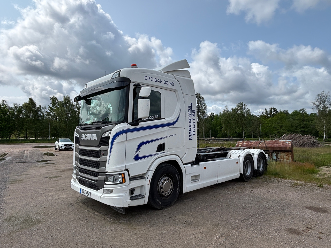 Scania R500B6X2NB - Pacēlājs ar āķi: foto 1 Scania R500B6X2NB - Pacēlājs ar āķi: foto 1