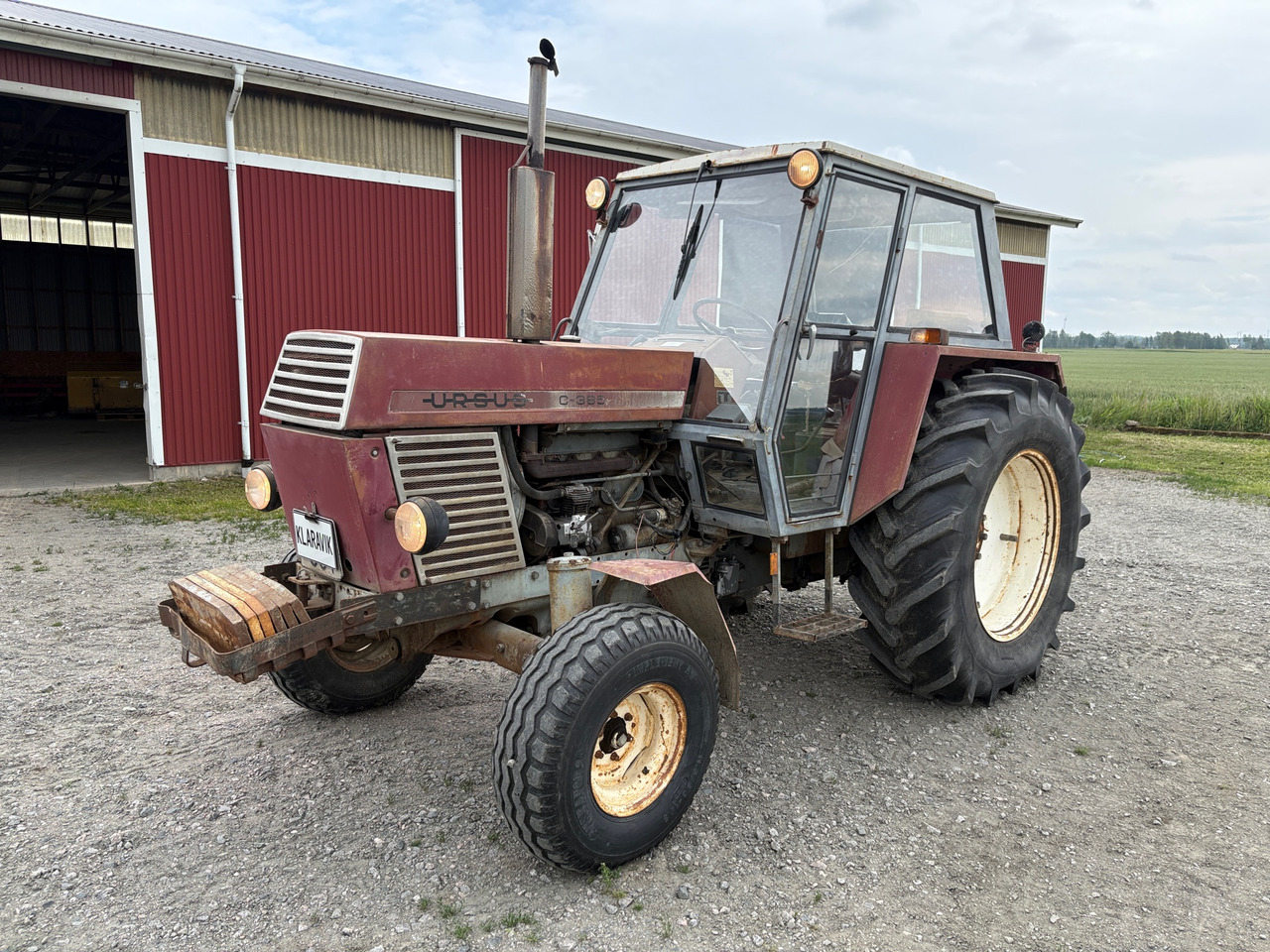 Ursus C-385 - Traktors: foto 1 Ursus C-385 - Traktors: foto 1