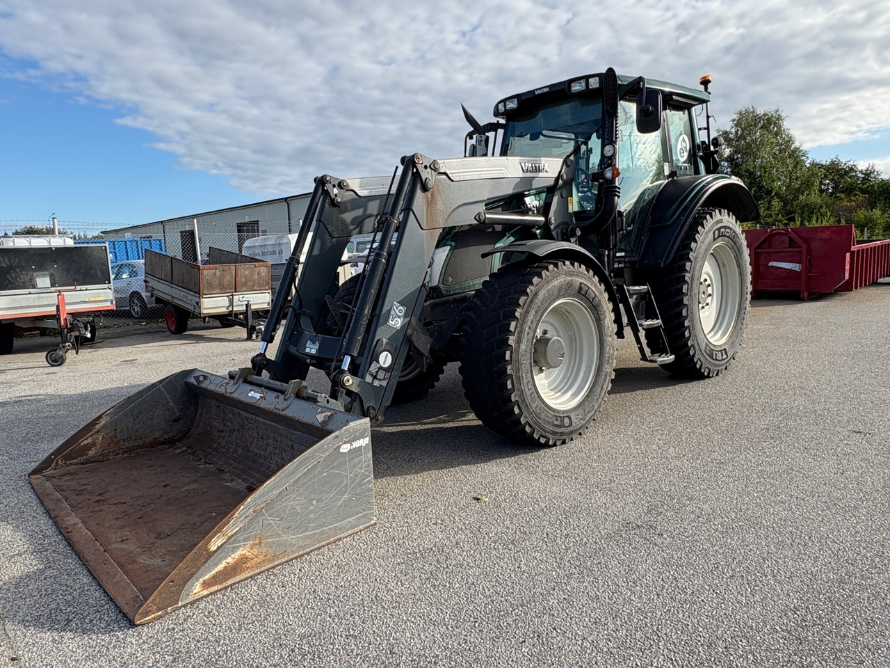 Valtra N123 HiTech Gas/Diesel. - Traktors: foto 1 Valtra N123 HiTech Gas/Diesel. - Traktors: foto 1