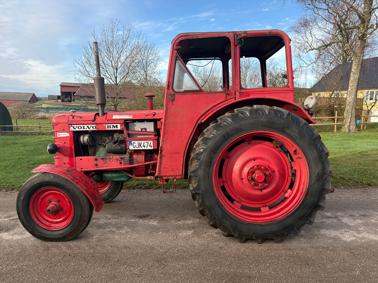 Volvo BM Boxer 350 - Traktors: foto 1 Volvo BM Boxer 350 - Traktors: foto 1