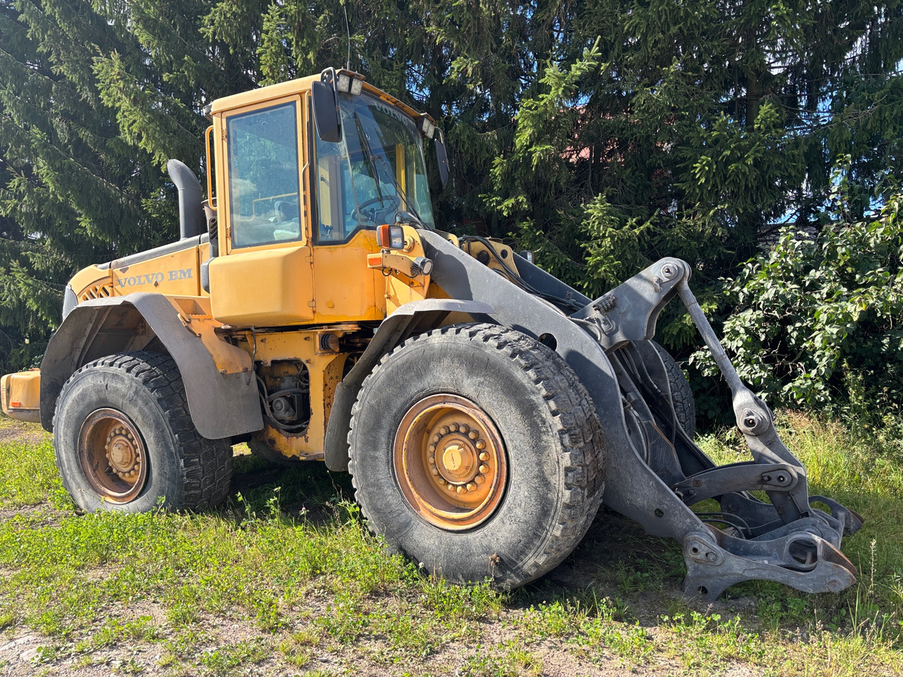 Volvo BM L70E - Riteņu iekrāvējs: foto 1 Volvo BM L70E - Riteņu iekrāvējs: foto 1
