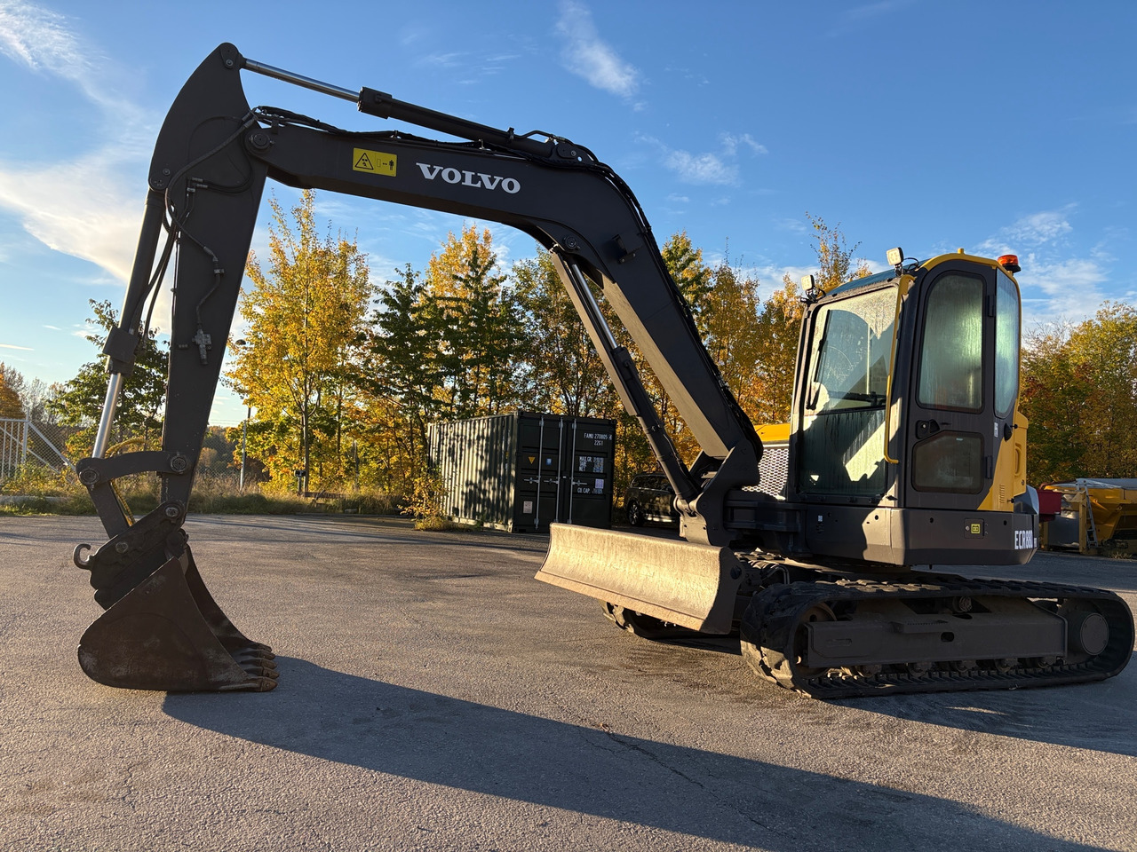 Volvo ECR88D Pro - Ekskavators: foto 1 Volvo ECR88D Pro - Ekskavators: foto 1