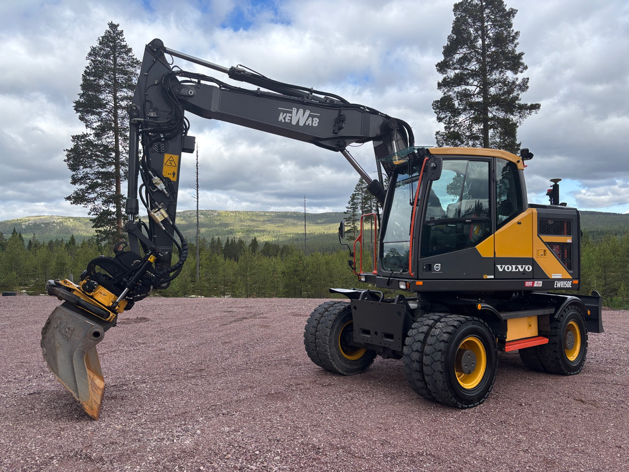 Volvo EWR150E - Ekskavators: foto 1 Volvo EWR150E - Ekskavators: foto 1