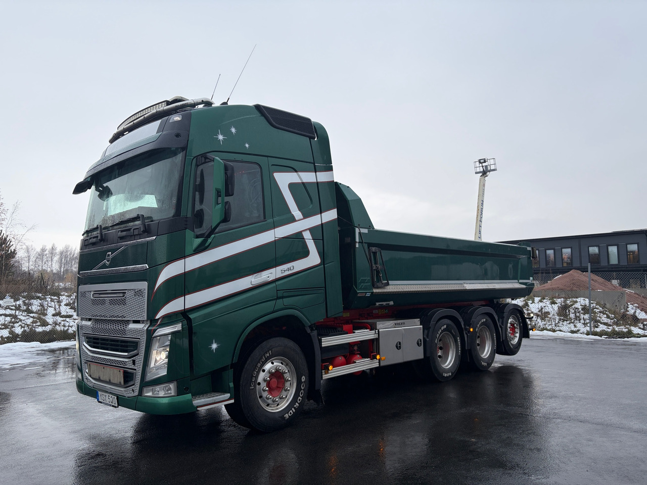 Volvo FH 540 - Kravas automašīna pašizgāzējs: foto 1 Volvo FH 540 - Kravas automašīna pašizgāzējs: foto 1