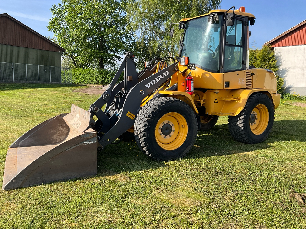 Volvo L35G - Riteņu iekrāvējs: foto 1 Volvo L35G - Riteņu iekrāvējs: foto 1