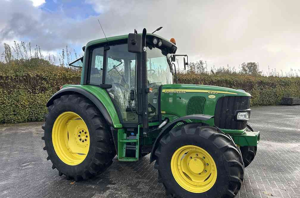 John Deere 6220 premium, 7500 uur MARGEPRIJS - Traktors: foto 4 John Deere 6220 premium, 7500 uur MARGEPRIJS - Traktors: foto 4