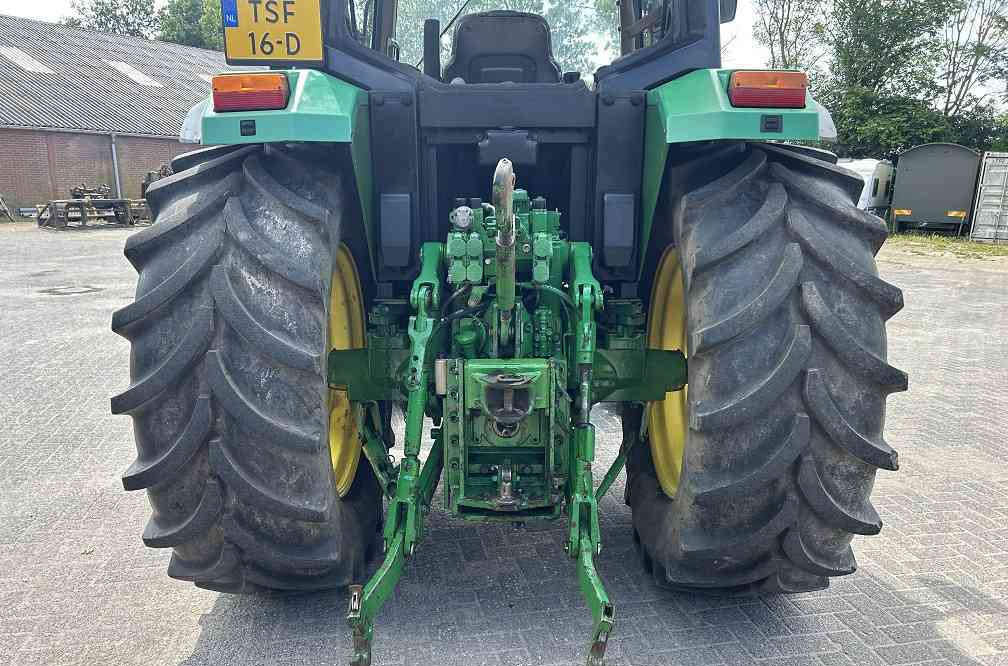 John Deere 6600 powerquad airco - Traktors: foto 3 John Deere 6600 powerquad airco - Traktors: foto 3