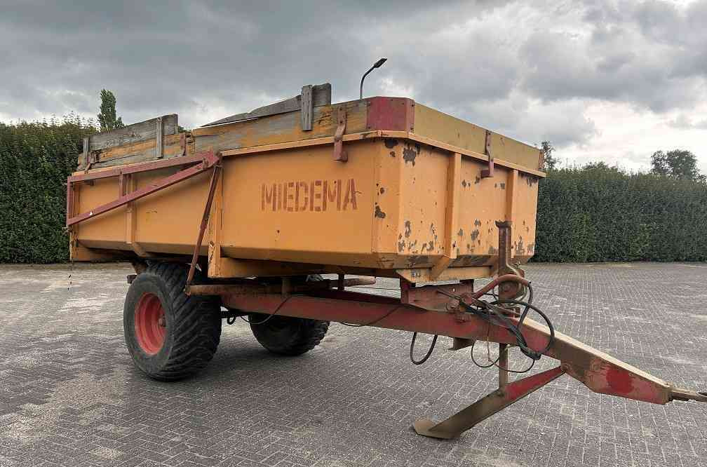 Miedema hst 65 kipper, kieper - Lauksaimniecības piekabe-pašizgāzējs: foto 4 Miedema hst 65 kipper, kieper - Lauksaimniecības piekabe-pašizgāzējs: foto 4