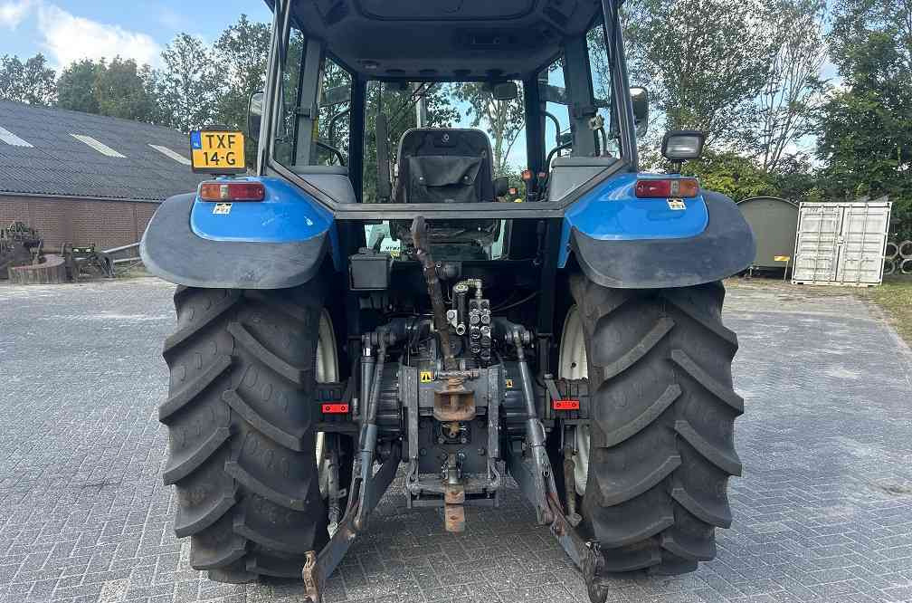 New Holland ts 90 sle - Traktors: foto 3 New Holland ts 90 sle - Traktors: foto 3