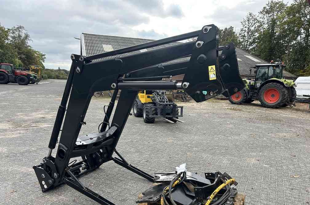 Trima Alo 5.1+ frontlader case, new holland, steyr - Frontālais iekrāvējs: foto 4 Trima Alo 5.1+ frontlader case, new holland, steyr - Frontālais iekrāvējs: foto 4