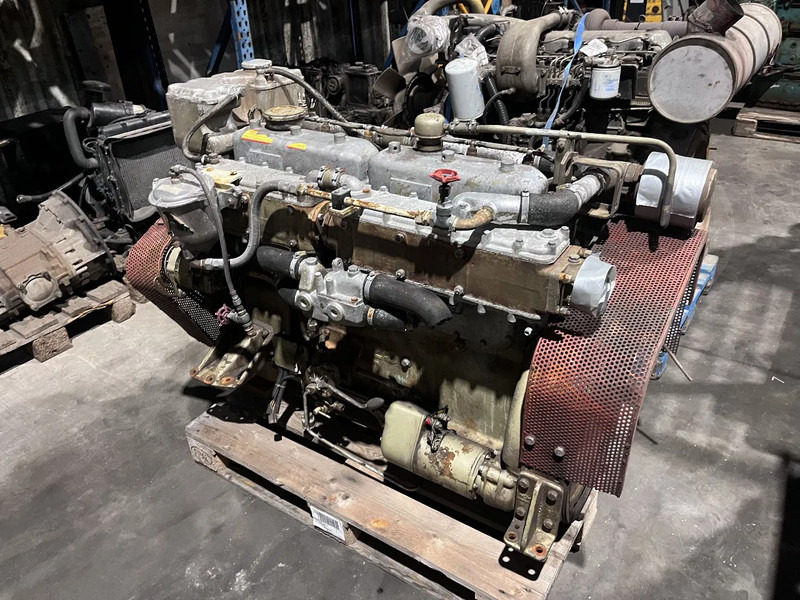 Dzinējs - Kravas automašīna DAF Daf rs200 Euro2 825 ATI: foto 6 Dzinējs - Kravas automašīna DAF Daf rs200 Euro2 825 ATI: foto 6