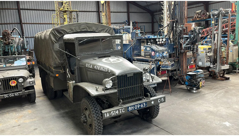 GMC CCKW 353 CCKW 353 Banjo axle GMC CCKW 353 Banjo axle - Kravas automašīna ar slēgto virsbūvi: foto 1 GMC CCKW 353 CCKW 353 Banjo axle GMC CCKW 353 Banjo axle - Kravas automašīna ar slēgto virsbūvi: foto 1