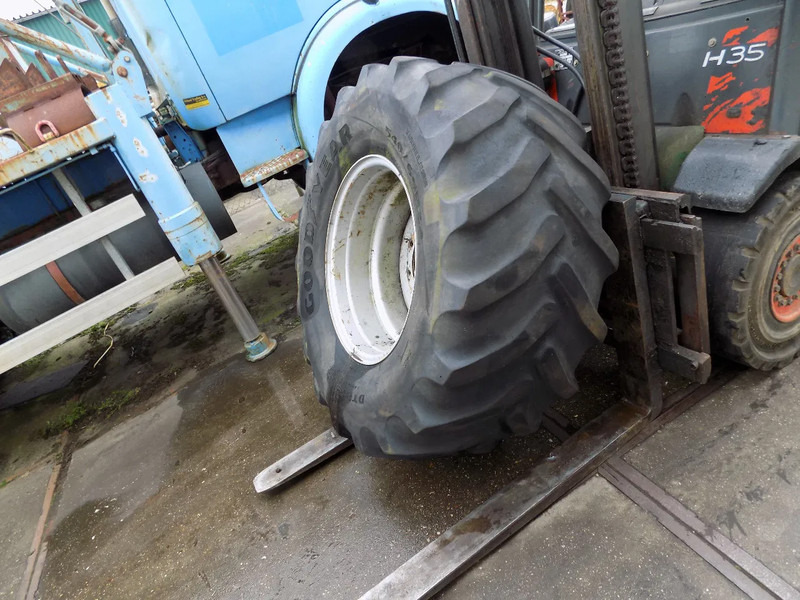 GOOD YEAR banden met velg good year banden met velg 540/65 R 24 - Labības kombains: foto 5 GOOD YEAR banden met velg good year banden met velg 540/65 R 24 - Labības kombains: foto 5