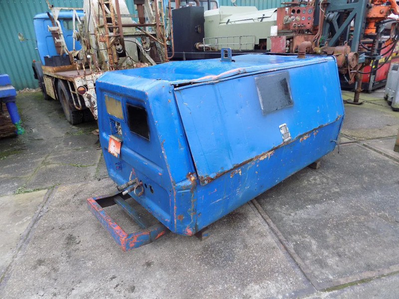 Ingersoll Rand Ingersoll rand P175W compressor met deutz P175W compressor met deutz - Gaisa kompresors: foto 1 Ingersoll Rand Ingersoll rand P175W compressor met deutz P175W compressor met deutz - Gaisa kompresors: foto 1