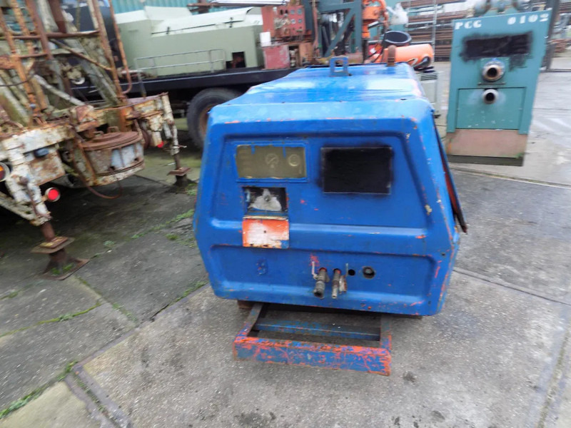 Ingersoll Rand Ingersoll rand P175W compressor met deutz P175W compressor met deutz - Gaisa kompresors: foto 2 Ingersoll Rand Ingersoll rand P175W compressor met deutz P175W compressor met deutz - Gaisa kompresors: foto 2