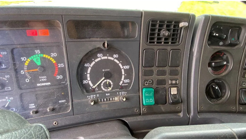 Scania P124-400 Scania met plateau en mogelijkheid voor kraan achter cabine līzingu Scania P124-400 Scania met plateau en mogelijkheid voor kraan achter cabine: foto 16