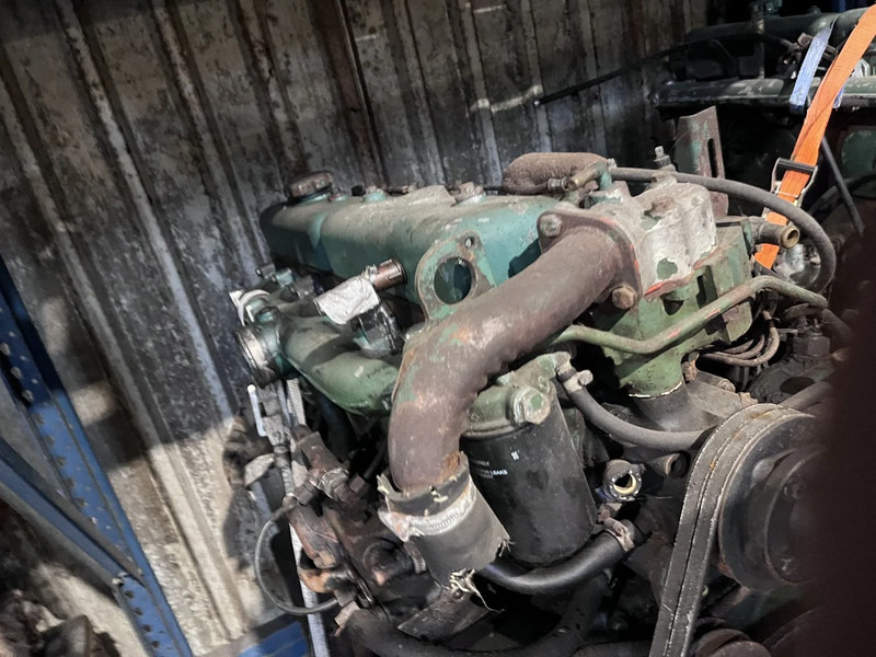 Volvo D60A met transmissie - Dzinējs - Kravas automašīna: foto 1 Volvo D60A met transmissie - Dzinējs - Kravas automašīna: foto 1