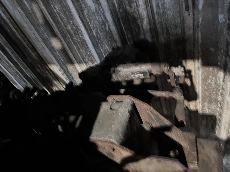 Volvo D60A met transmissie - Dzinējs - Kravas automašīna: foto 3 Volvo D60A met transmissie - Dzinējs - Kravas automašīna: foto 3