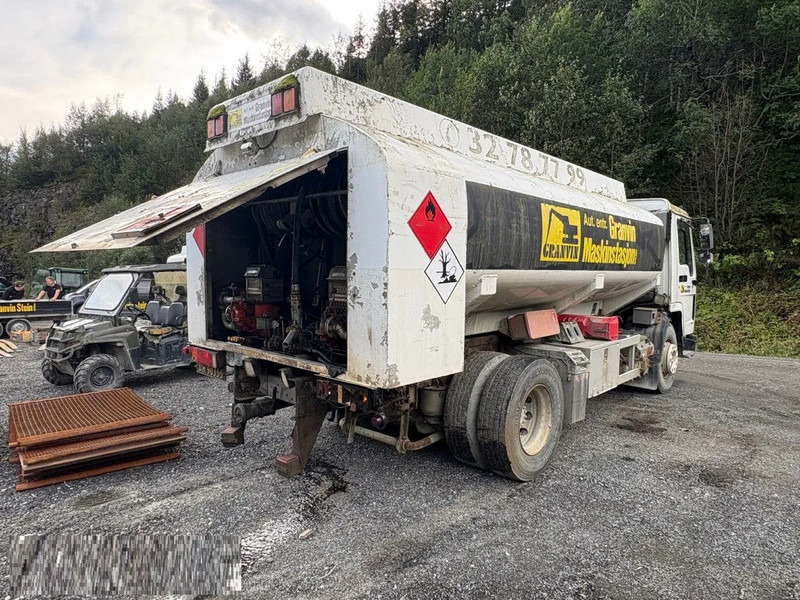 Volvo FL 7 Volvo FL7 285 Fuel tanker 4x2 - Autocisterna: foto 3 Volvo FL 7 Volvo FL7 285 Fuel tanker 4x2 - Autocisterna: foto 3