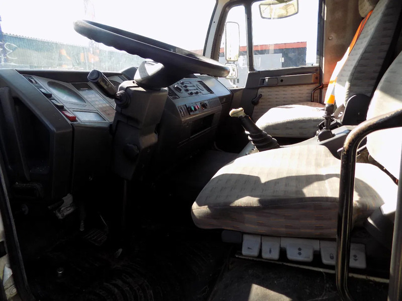 Volvo koel vrieswagen met hydr. lift - Kravas automašīna refrižerators: foto 3 Volvo koel vrieswagen met hydr. lift - Kravas automašīna refrižerators: foto 3