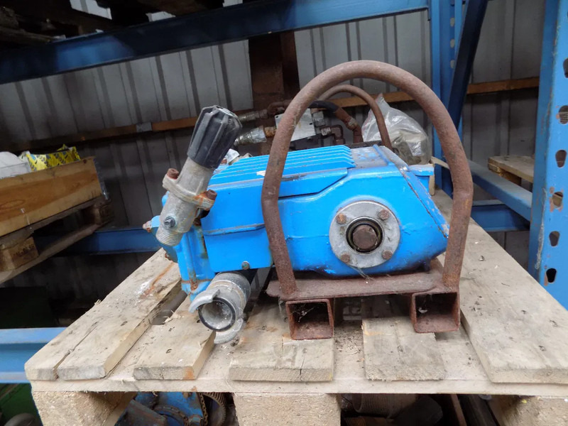 Hoge drukpomp-high pressure pump toilet tanker hoge drukpomp[ -high pressure pump - Asenizācijas mašīna: foto 3 Hoge drukpomp-high pressure pump toilet tanker hoge drukpomp[ -high pressure pump - Asenizācijas mašīna: foto 3