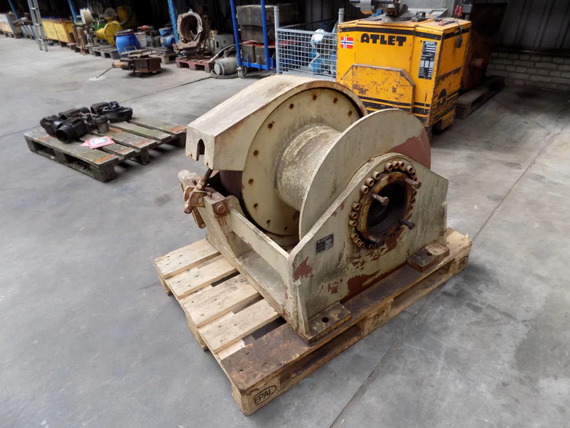 Lier-winch puls lier-puls winch met vrije val - Urbšanas mašīna: foto 2 Lier-winch puls lier-puls winch met vrije val - Urbšanas mašīna: foto 2