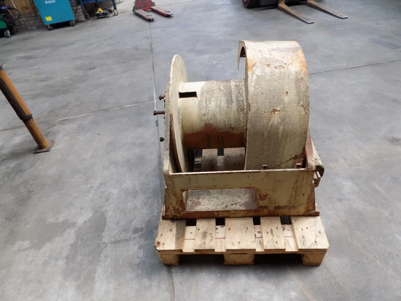 Lier-winch puls lier-puls winch met vrije val - Urbšanas mašīna: foto 4 Lier-winch puls lier-puls winch met vrije val - Urbšanas mašīna: foto 4