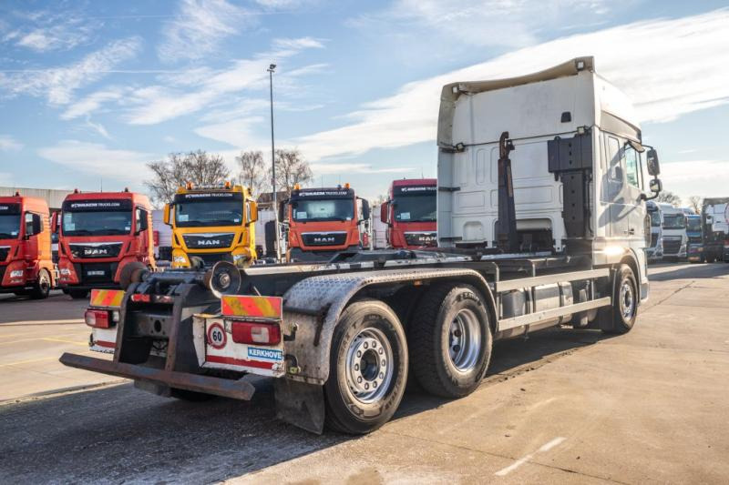 DAF XF 105.460 -6X2-INTARDER+AJK 20 T. - Pacēlājs ar āķi: foto 3 DAF XF 105.460 -6X2-INTARDER+AJK 20 T. - Pacēlājs ar āķi: foto 3