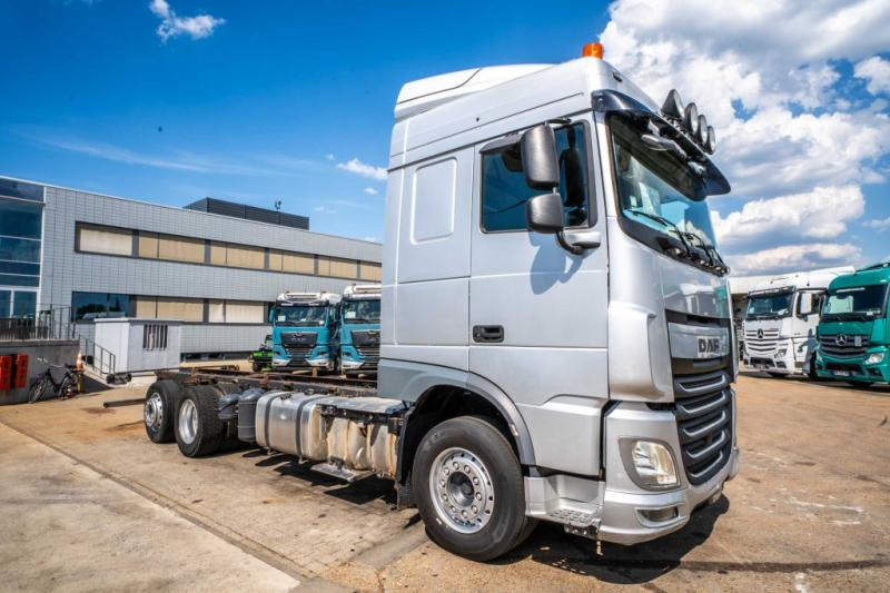 DAF XF 510 - Šasija kravas automašīna: foto 2 DAF XF 510 - Šasija kravas automašīna: foto 2