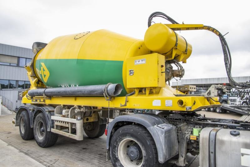 DE BUF MIXER/MALAXEUR/MISCHER-10M3 (gestuurd/gelenkt/dir./steering) - Betona maisītājs puspiekabe: foto 2 DE BUF MIXER/MALAXEUR/MISCHER-10M3 (gestuurd/gelenkt/dir./steering) - Betona maisītājs puspiekabe: foto 2