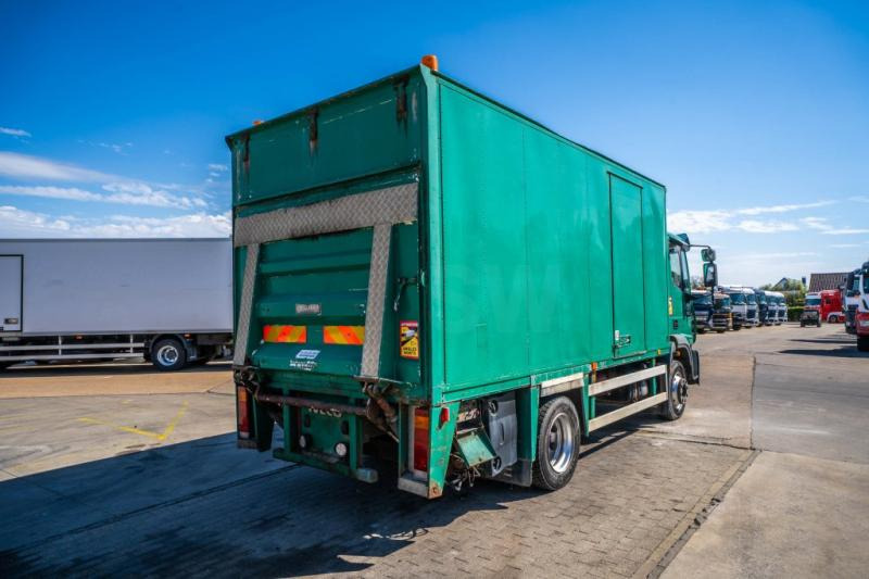 Iveco EUROCARGO 120E18 - Kravas automašīna ar slēgto virsbūvi: foto 4 Iveco EUROCARGO 120E18 - Kravas automašīna ar slēgto virsbūvi: foto 4
