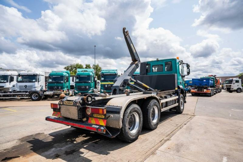 Iveco TRAKKER 360-6x4-PALFINGER - Pacēlājs ar āķi: foto 4 Iveco TRAKKER 360-6x4-PALFINGER - Pacēlājs ar āķi: foto 4