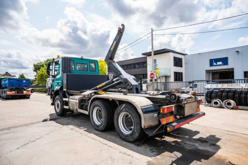 Iveco TRAKKER 360-6x4-PALFINGER - Pacēlājs ar āķi: foto 5 Iveco TRAKKER 360-6x4-PALFINGER - Pacēlājs ar āķi: foto 5