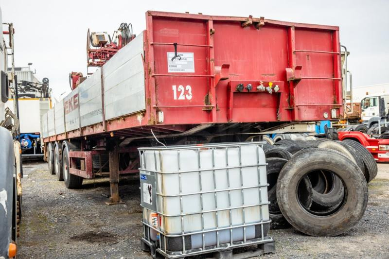 Bortu puspiekabe/ Platforma Kwb KRAAN/CRANE/GRUE/KRAN - KENNIS 16 TON/M(3xhydr.): foto 6 Bortu puspiekabe/ Platforma Kwb KRAAN/CRANE/GRUE/KRAN - KENNIS 16 TON/M(3xhydr.): foto 6