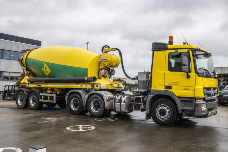 Liebherr LIEBHERR BETON MIXER/MALAXEUR/MISCHER-12M³ - Betona maisītājs puspiekabe: foto 3 Liebherr LIEBHERR BETON MIXER/MALAXEUR/MISCHER-12M³ - Betona maisītājs puspiekabe: foto 3