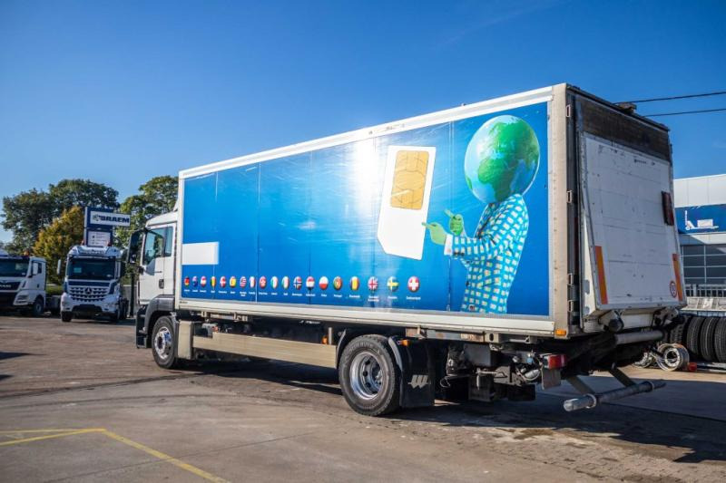 MAN TGS 18.360 LL - Kravas automašīna ar slēgto virsbūvi: foto 4 MAN TGS 18.360 LL - Kravas automašīna ar slēgto virsbūvi: foto 4