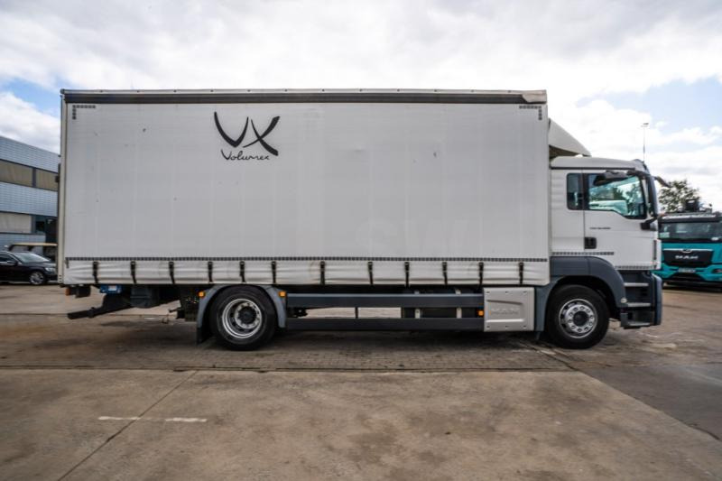 MAN TGS 18.400 BL - Kravas automašīna ar tentu: foto 3 MAN TGS 18.400 BL - Kravas automašīna ar tentu: foto 3