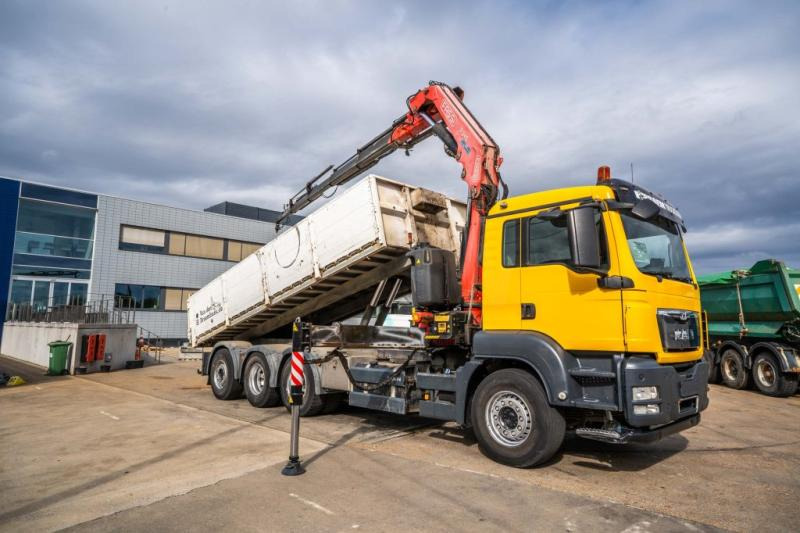 MAN TGS 32.400 BL + Fassi 245A/5x - Kravas automašīna pašizgāzējs, Kravas auto ar manipulatoru: foto 2 MAN TGS 32.400 BL + Fassi 245A/5x - Kravas automašīna pašizgāzējs, Kravas auto ar manipulatoru: foto 2