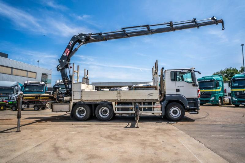 MAN TGS 33.400 BB - HIAB 377 E-5 HIPRO - Bortu kravas automašīna/ Platforma, Kravas auto ar manipulatoru: foto 4 MAN TGS 33.400 BB - HIAB 377 E-5 HIPRO - Bortu kravas automašīna/ Platforma, Kravas auto ar manipulatoru: foto 4
