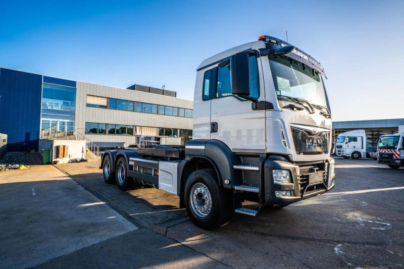 MAN TGS 33.430 BL - Pacēlājs ar āķi: foto 2 MAN TGS 33.430 BL - Pacēlājs ar āķi: foto 2