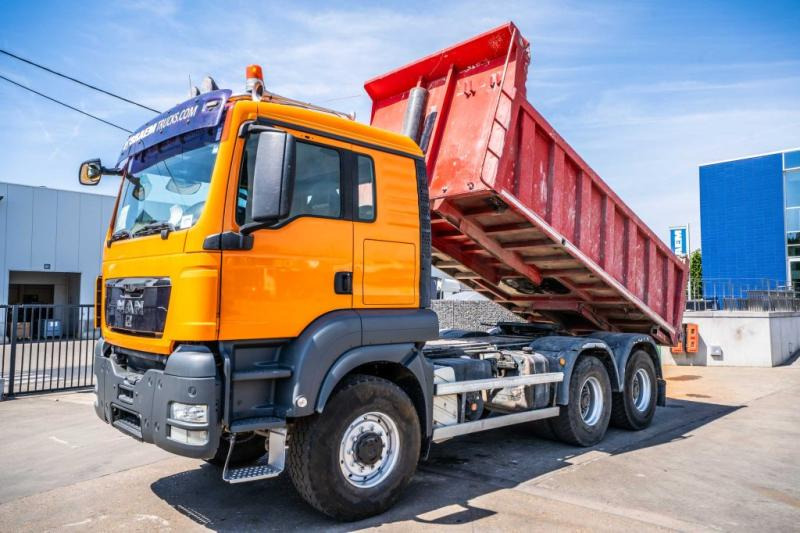 MAN TGS 33.440 BB TIPPER / TRACTOR - Kravas automašīna pašizgāzējs: foto 1 MAN TGS 33.440 BB TIPPER / TRACTOR - Kravas automašīna pašizgāzējs: foto 1