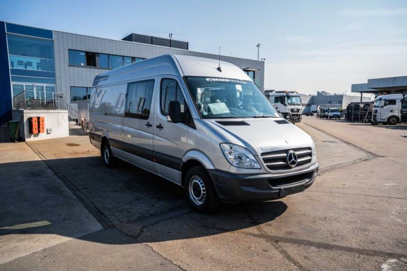 Mercedes Sprinter 319 CDI/3.5+6 p. - Kravas mikroautobuss: foto 2 Mercedes Sprinter 319 CDI/3.5+6 p. - Kravas mikroautobuss: foto 2