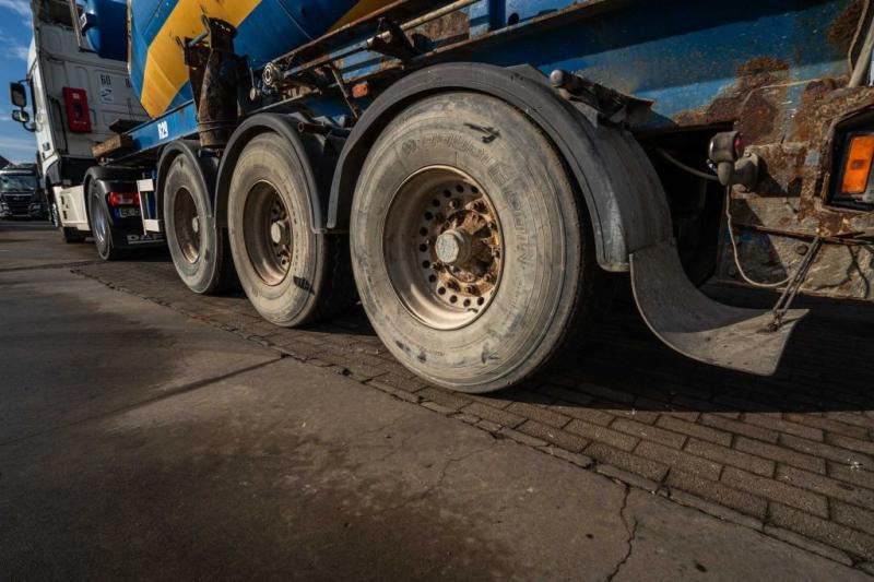 Puspiekabe MULLER BETON MIXER/MALAXEUR/MISCHER LIEBHERR 12M3: foto 10