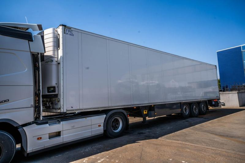 Schmitz SCB-S3B-CARRIER VECTOR 1550 - Puspiekabe: foto 1 Schmitz SCB-S3B-CARRIER VECTOR 1550 - Puspiekabe: foto 1