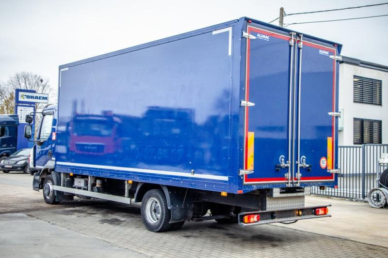 Renault D210-12T-E6 - 50000 KM - Kravas automašīna ar slēgto virsbūvi: foto 4 Renault D210-12T-E6 - 50000 KM - Kravas automašīna ar slēgto virsbūvi: foto 4