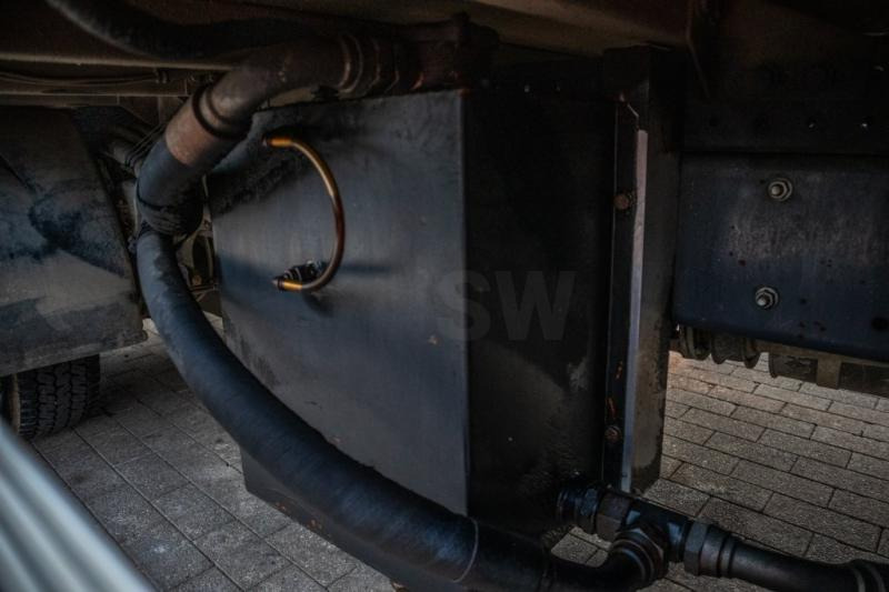 Kravas automašīna ar slēgto virsbūvi Renault MIDLUM 180 DCI: foto 9