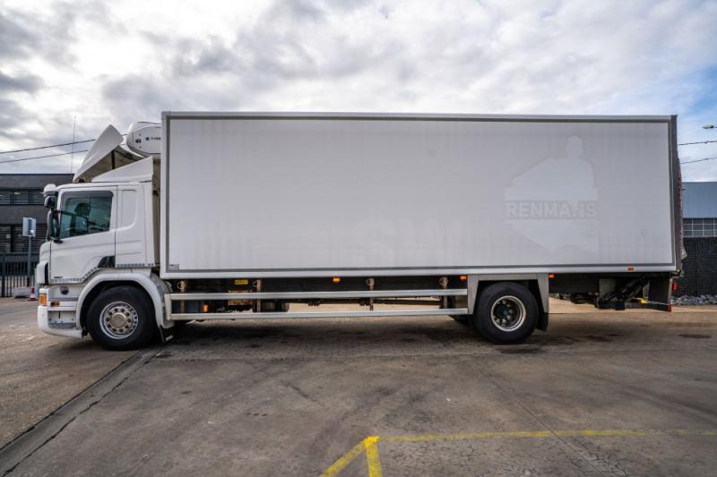 Scania P320 - THERMOKING T-1000R - Kravas automašīna refrižerators: foto 4 Scania P320 - THERMOKING T-1000R - Kravas automašīna refrižerators: foto 4