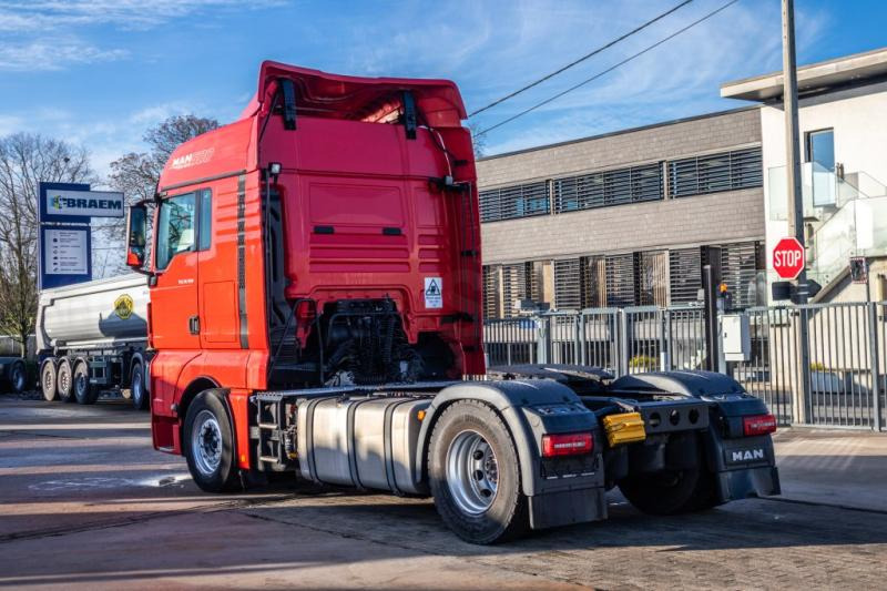 MAN TGX 18.500 XLX LLS - Vilcējs: foto 4 MAN TGX 18.500 XLX LLS - Vilcējs: foto 4
