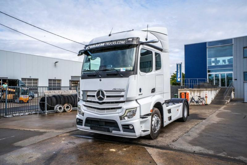 Mercedes ACTROS 1842 LS - Vilcējs: foto 1 Mercedes ACTROS 1842 LS - Vilcējs: foto 1