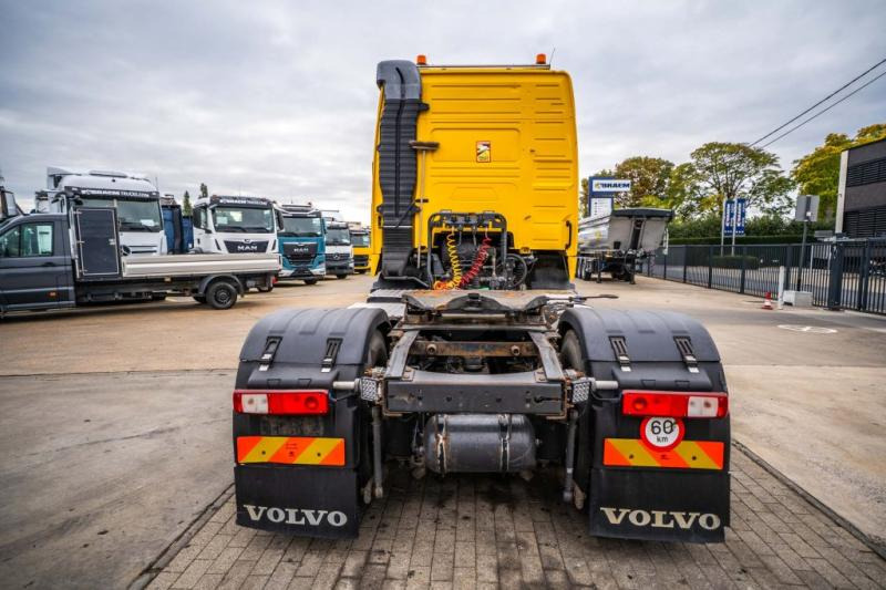 Volvo FH 400 -E5 +KIPHYDR. - Vilcējs: foto 5 Volvo FH 400 -E5 +KIPHYDR. - Vilcējs: foto 5